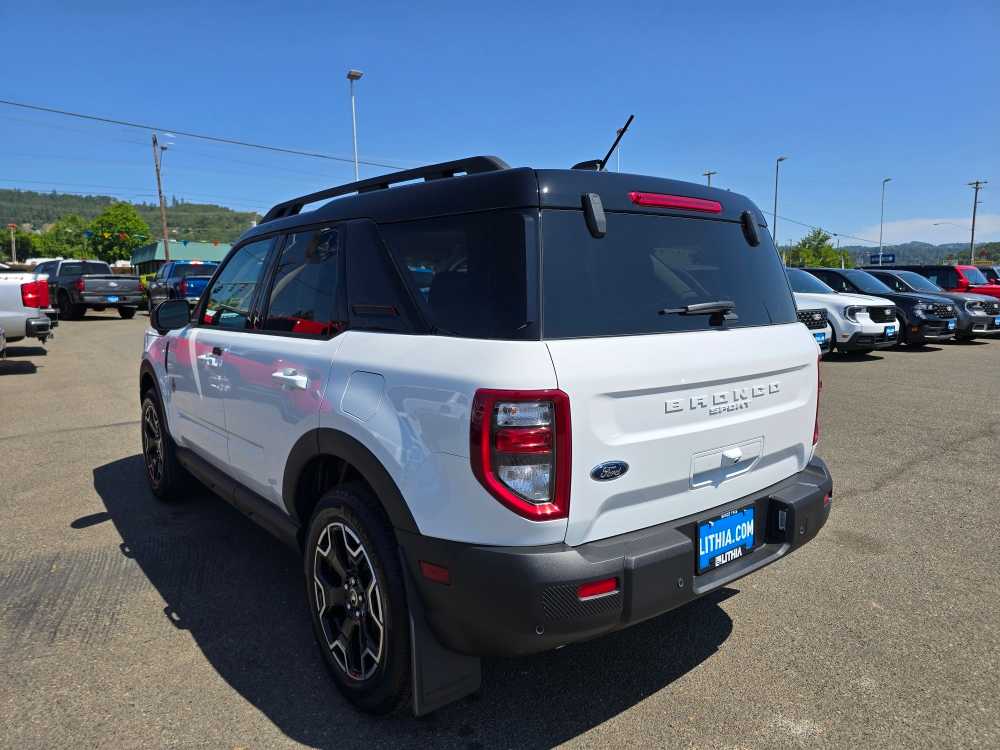 Thumbnail: 2025 Ford Bronco Sport - 3