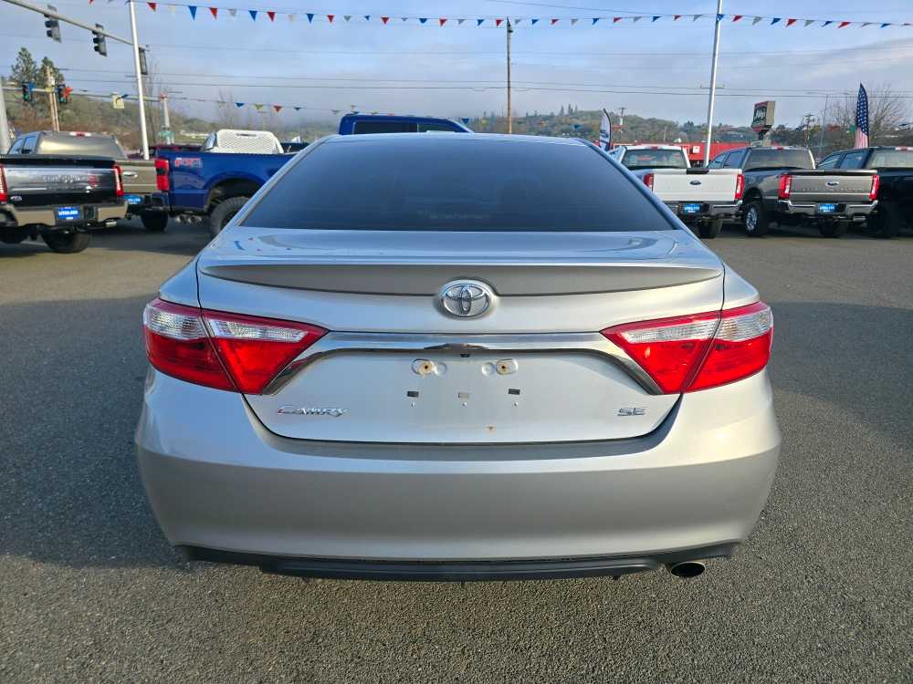 Thumbnail: 2015 Toyota Camry - 4
