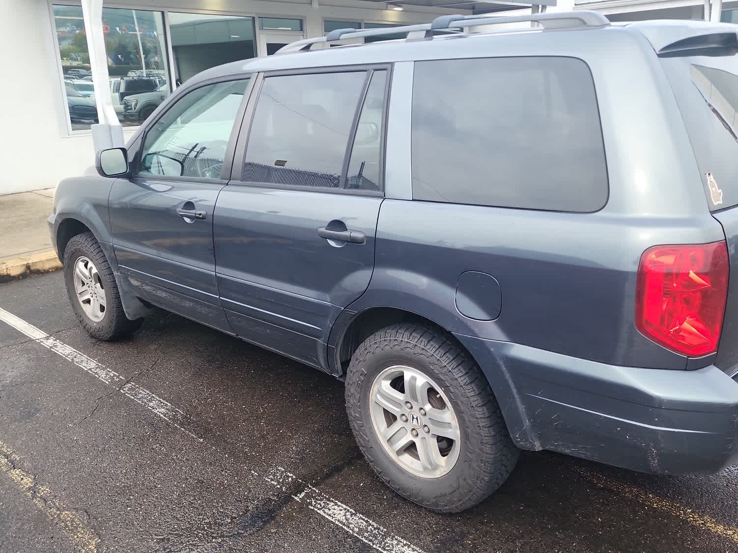 Thumbnail: 2005 Honda Pilot - 2