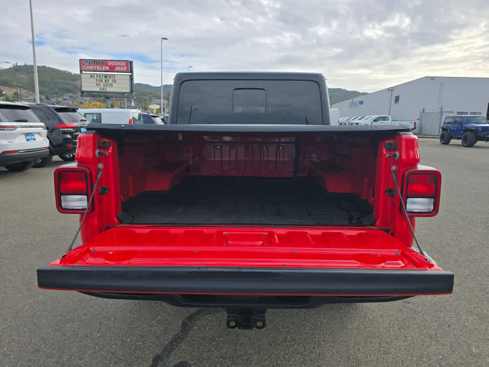 Thumbnail: 2023 Jeep Gladiator - 19