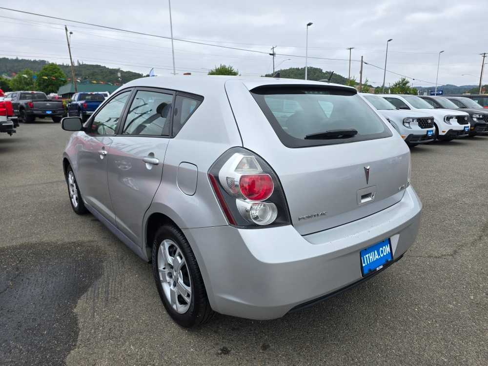 Thumbnail: 2010 Pontiac Vibe - 3