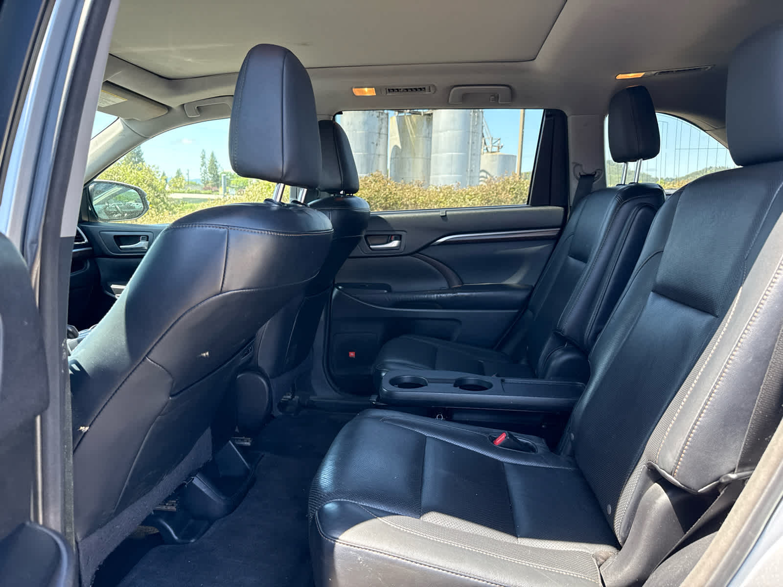 Thumbnail: 2015 Toyota Highlander - 11