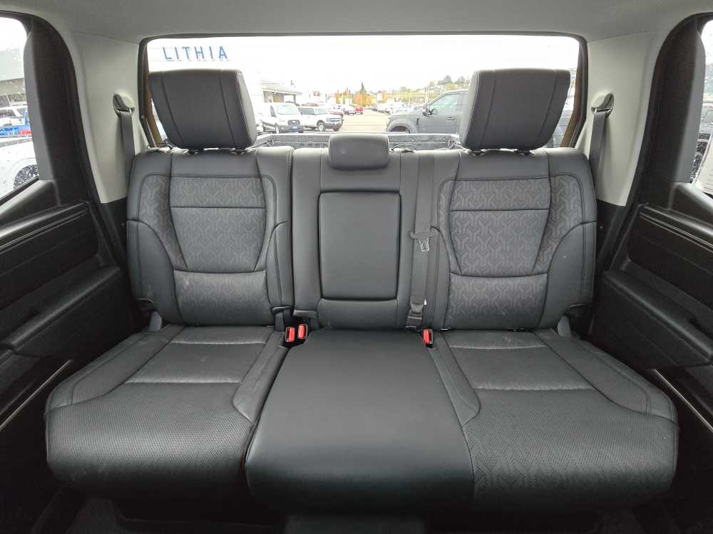 Thumbnail: 2022 Toyota Tundra - 17