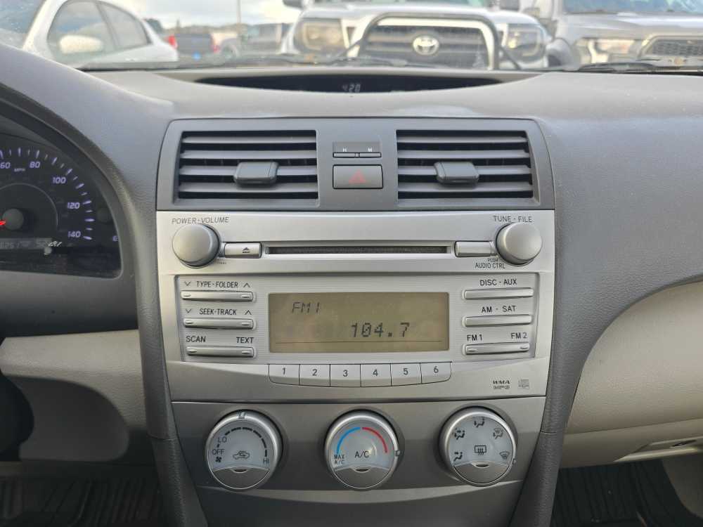 Thumbnail: 2010 Toyota Camry - 13