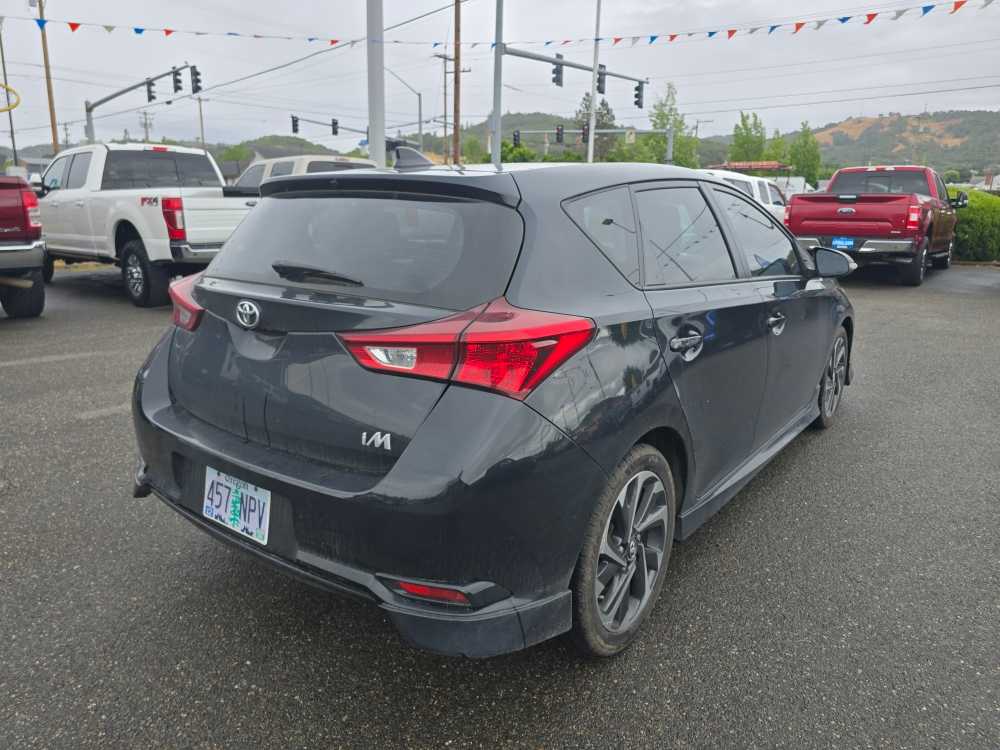 Thumbnail: 2018 Toyota Corolla iM - 3