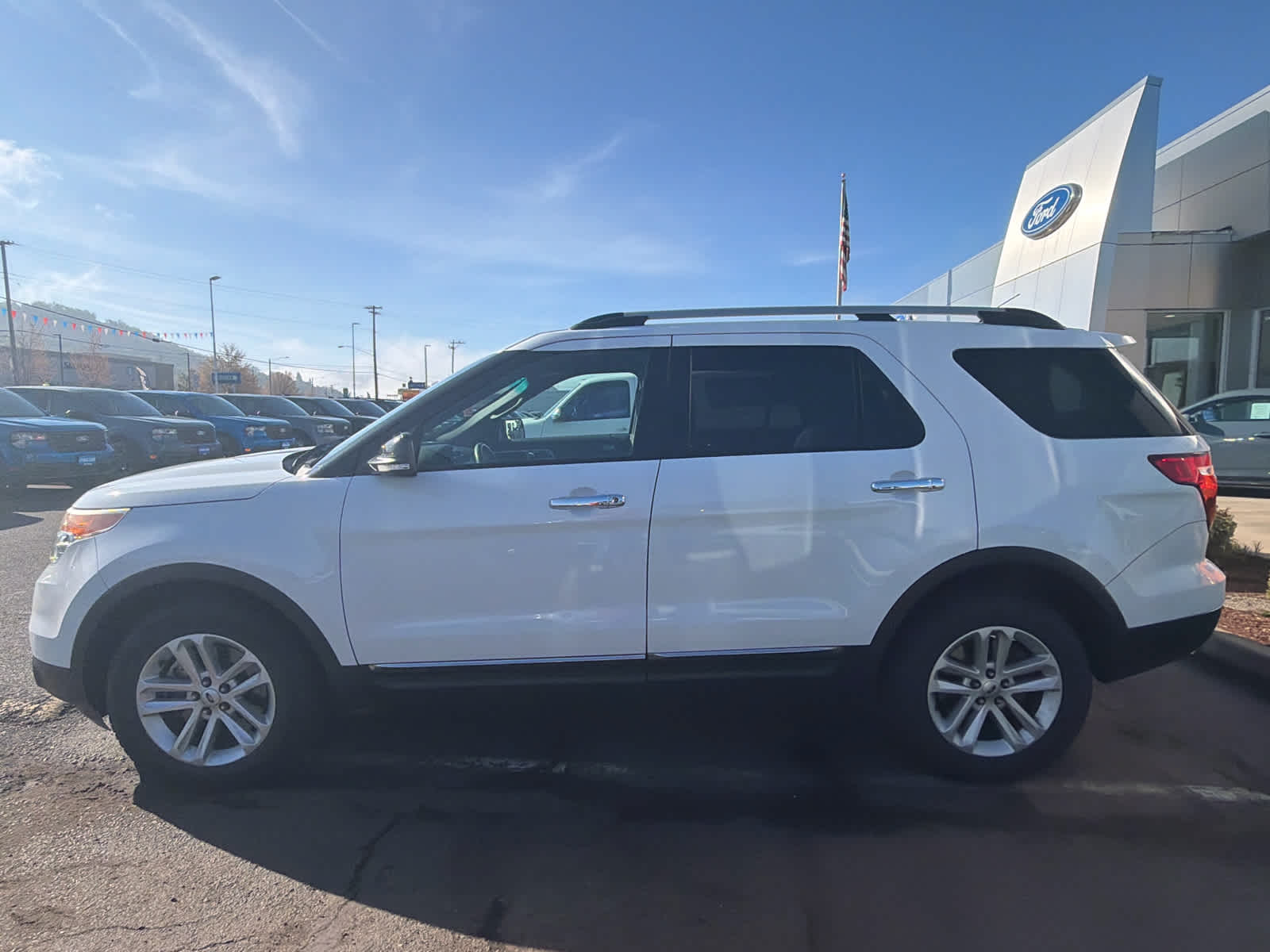 Thumbnail: 2015 Ford Explorer - 2