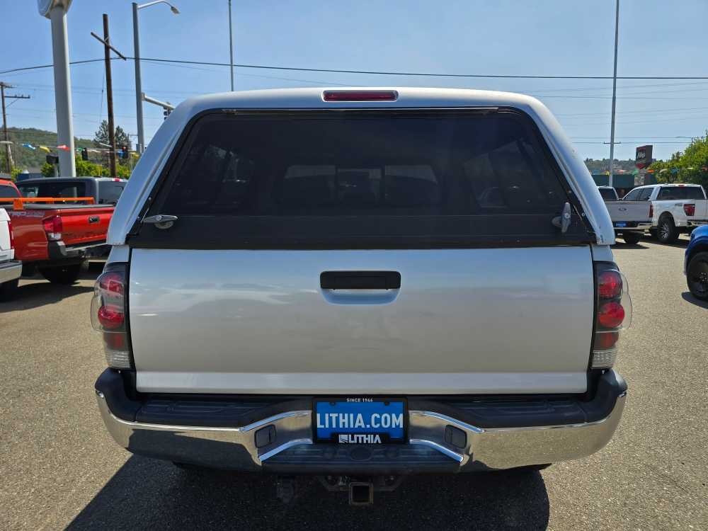 Thumbnail: 2005 Toyota Tacoma - 4