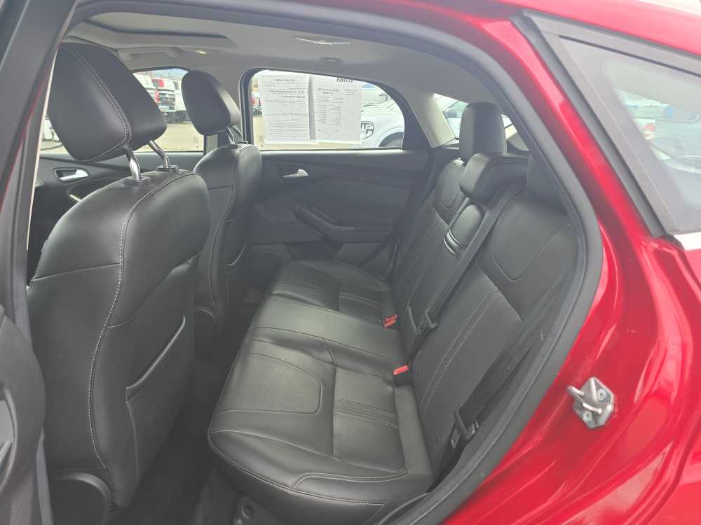 Thumbnail: 2012 Ford Focus - 17