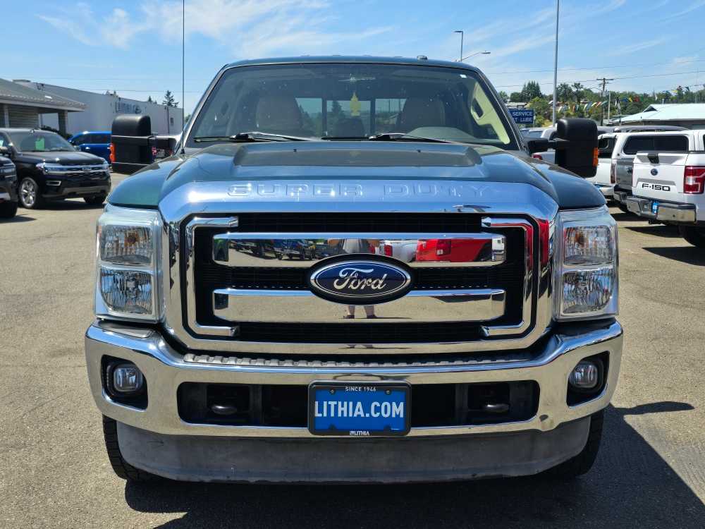 2011 Ford F-250  8