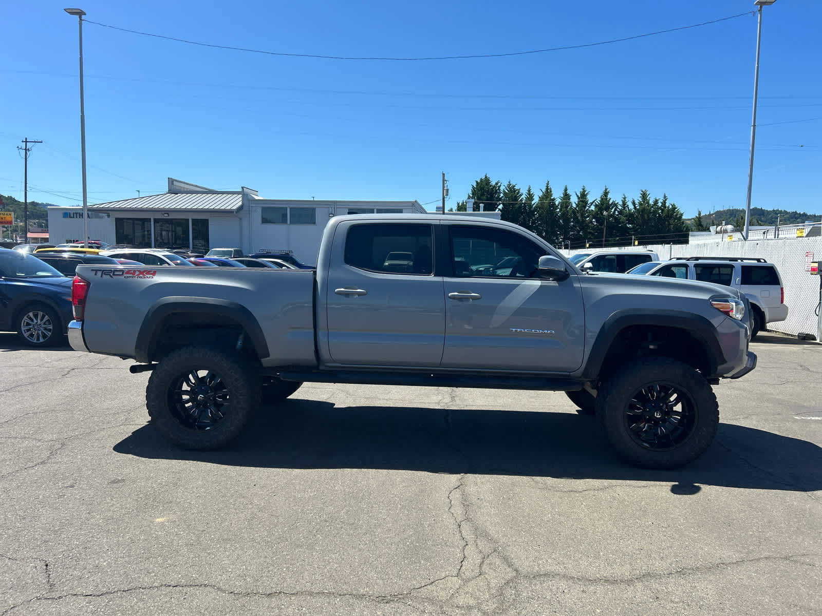 Thumbnail: 2018 Toyota Tacoma - 2