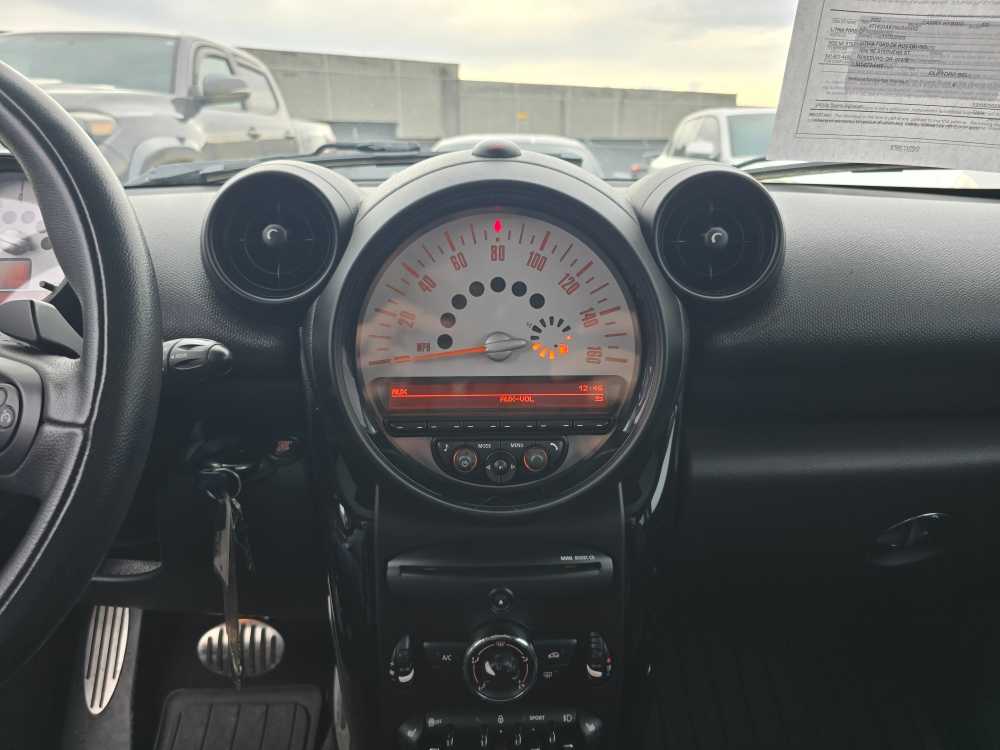 Thumbnail: 2013 MINI Cooper Countryman - 13