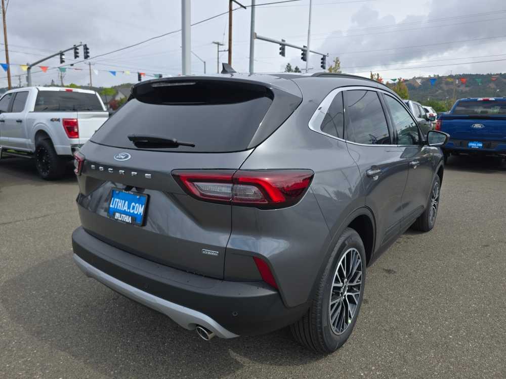 Thumbnail: 2025 Ford Escape - 5