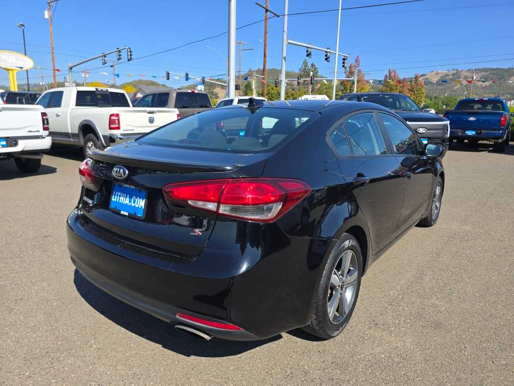 Thumbnail: 2018 Kia Forte - 5