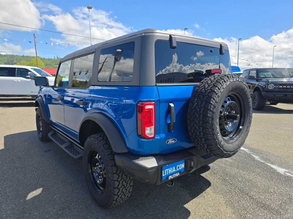 Thumbnail: 2026 Ford Bronco - 3