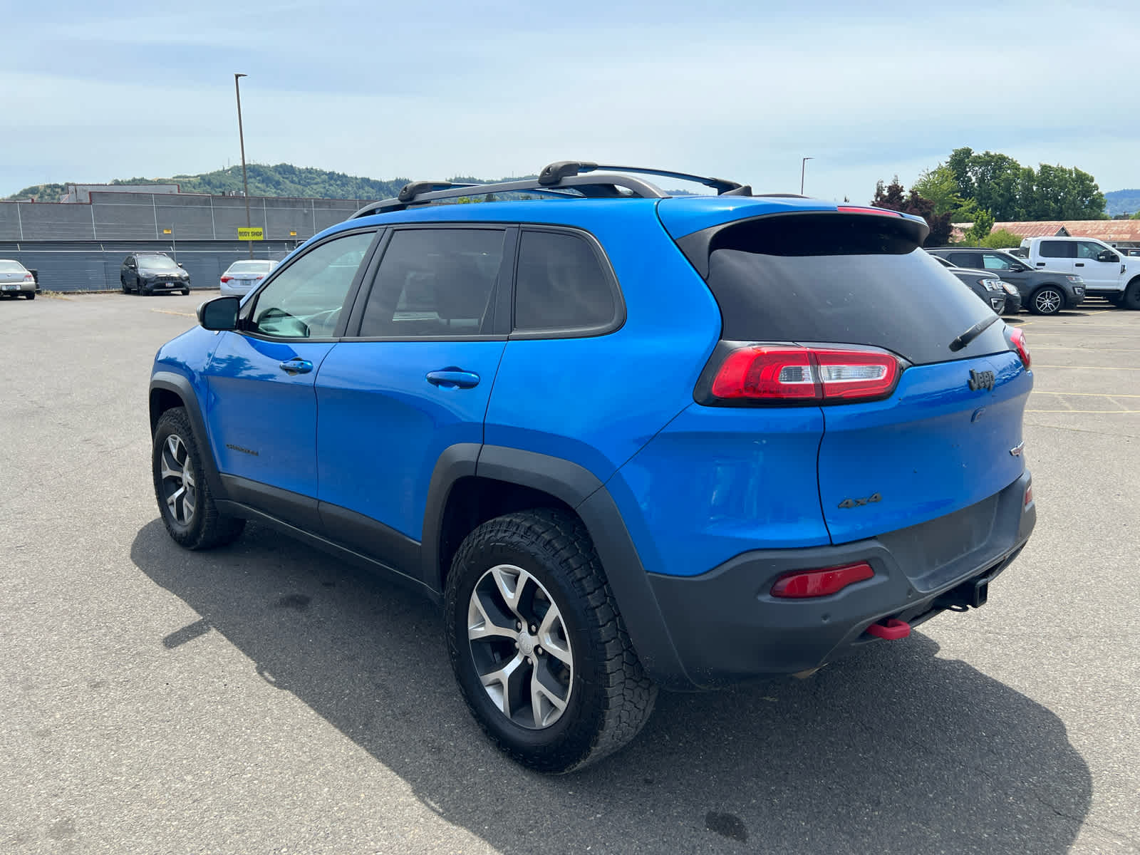 Thumbnail: 2018 Jeep Cherokee - 7