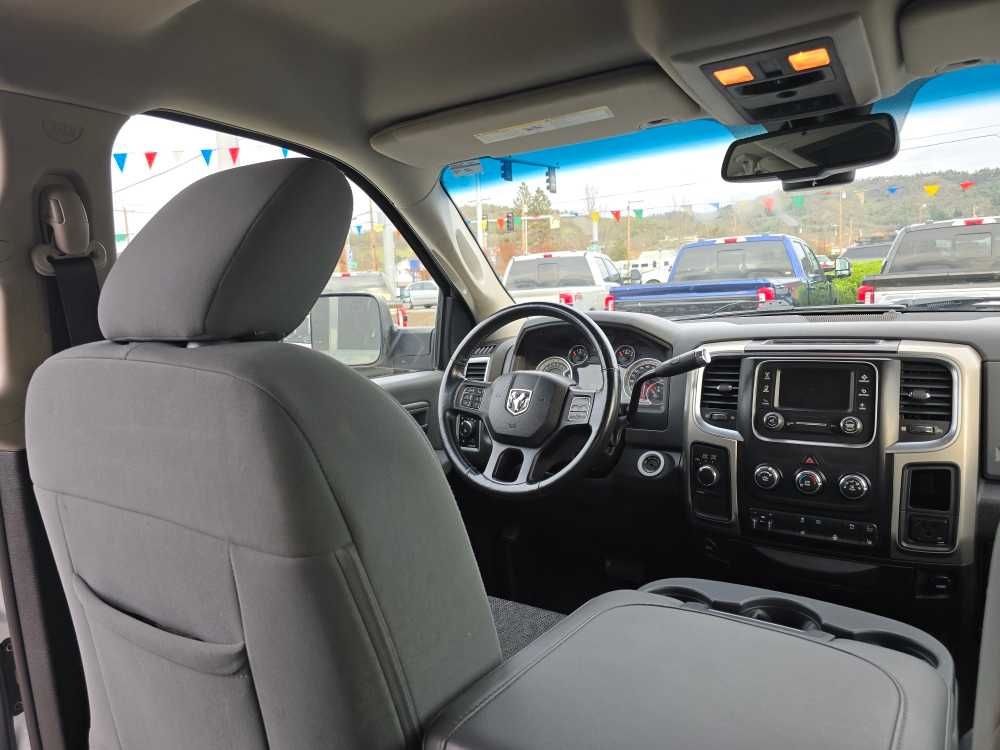 Thumbnail: 2015 RAM 3500 - 11