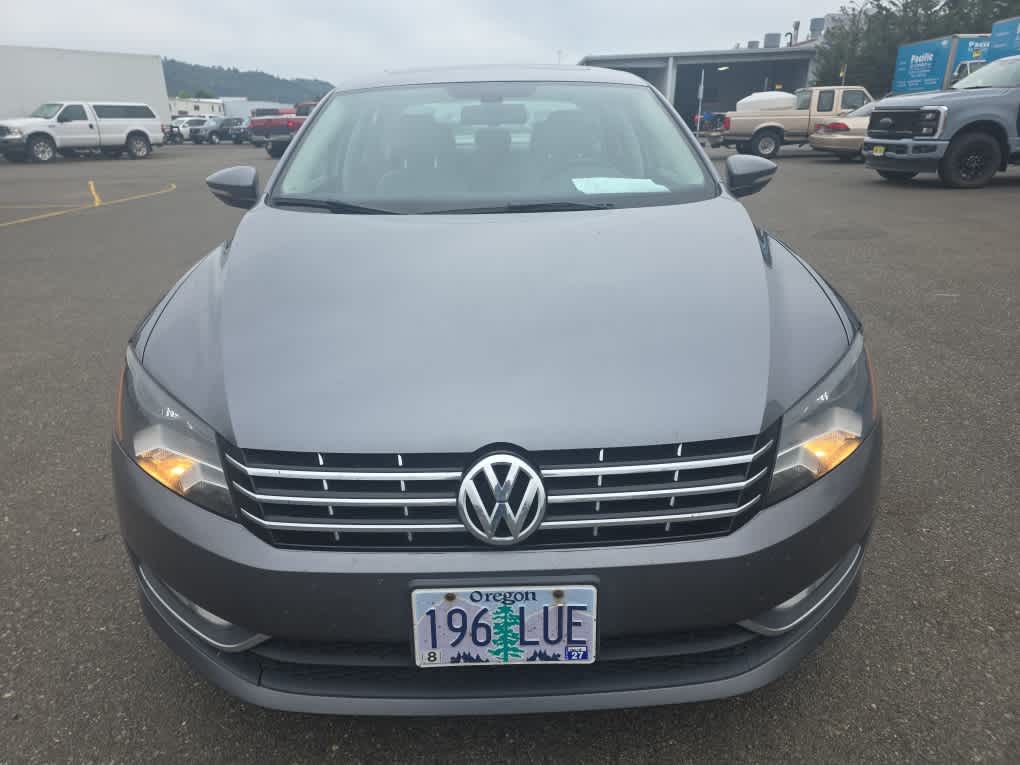 Thumbnail: 2012 Volkswagen Passat - 8