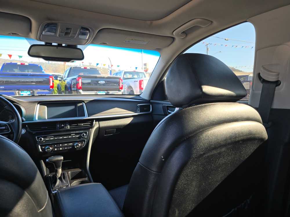 Thumbnail: 2020 Kia Optima - 14