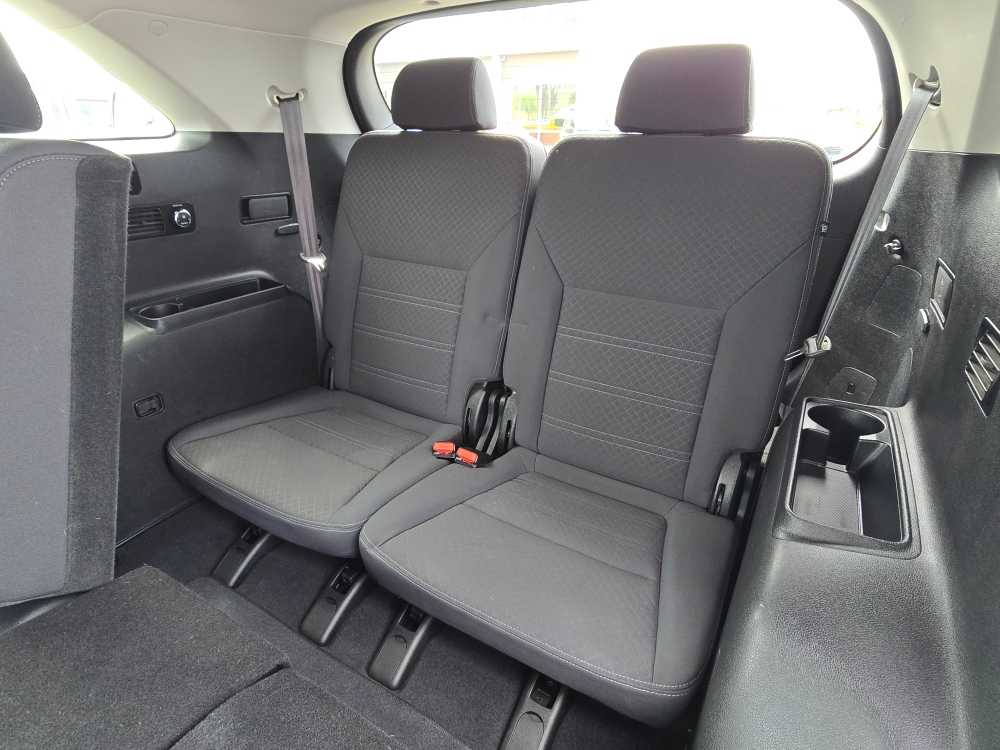 Thumbnail: 2018 Kia Sorento - 17