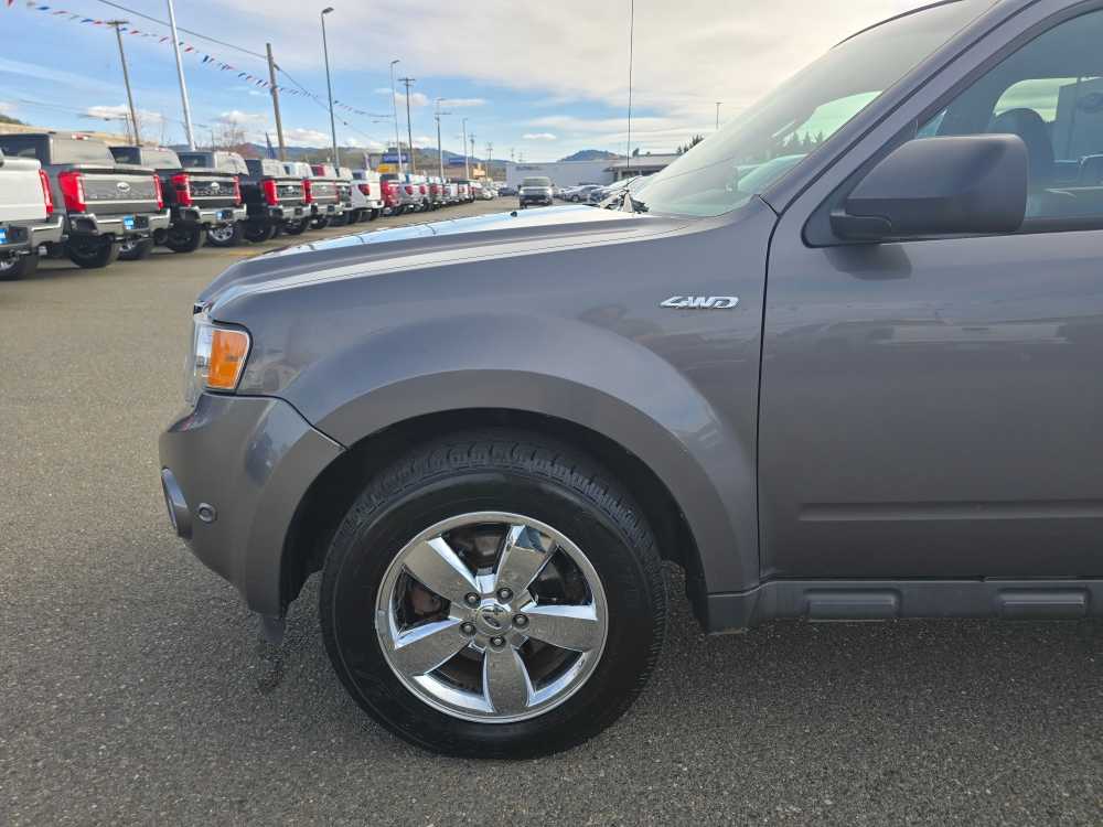 Thumbnail: 2012 Ford Escape - 18