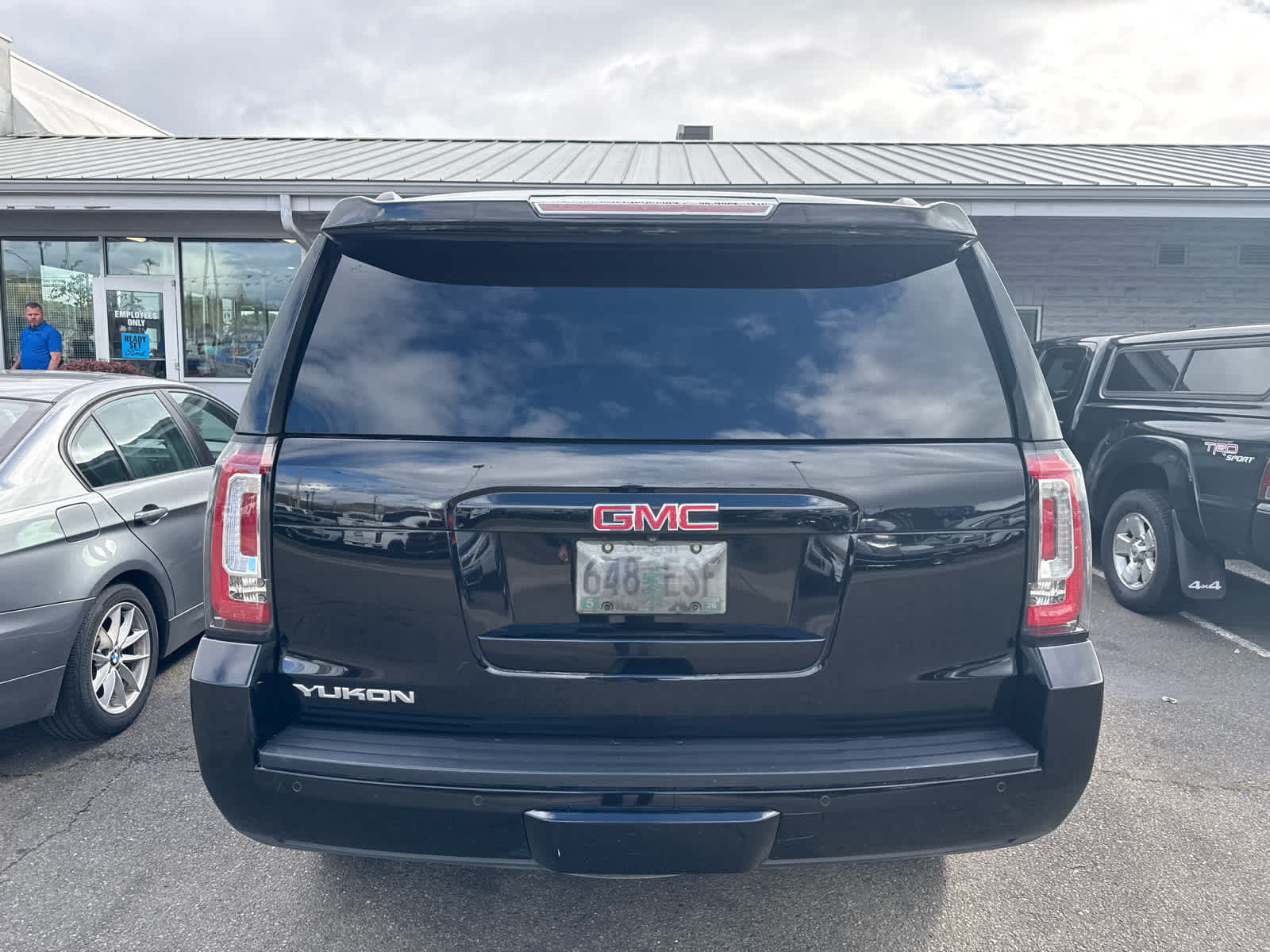 Thumbnail: 2017 GMC Yukon - 3