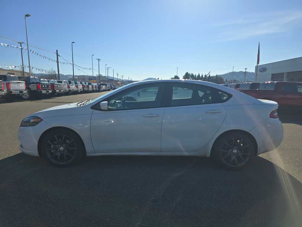 Thumbnail: 2016 Dodge Dart - 2