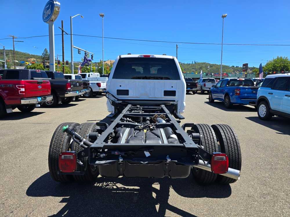 Thumbnail: 2025 Ford F-450 - 4