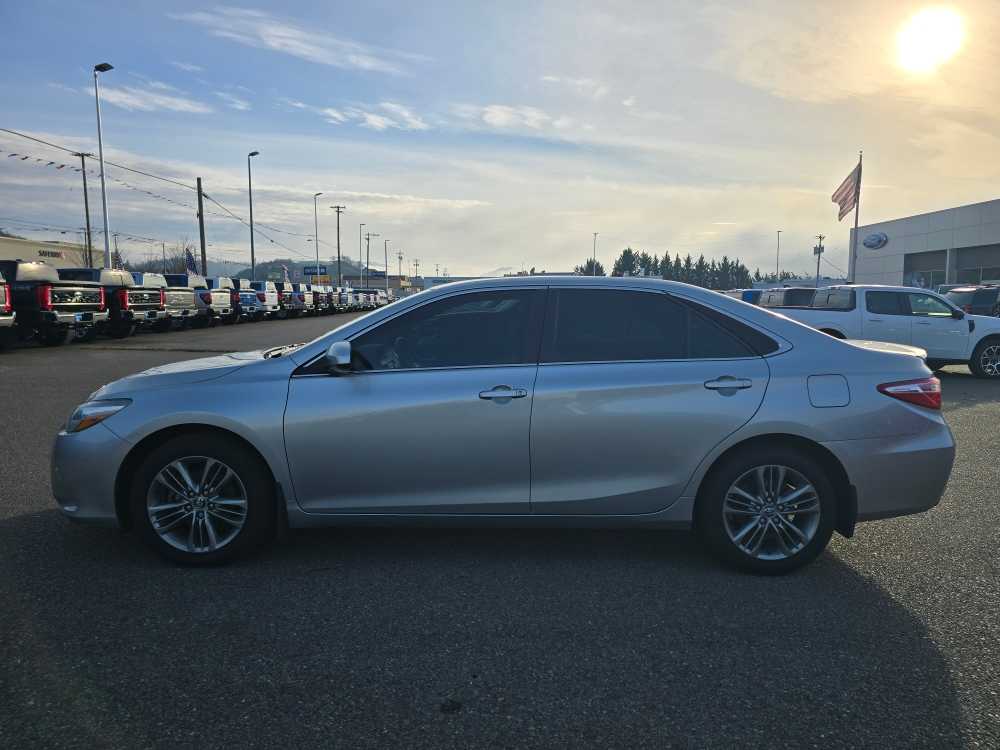 Thumbnail: 2015 Toyota Camry - 2