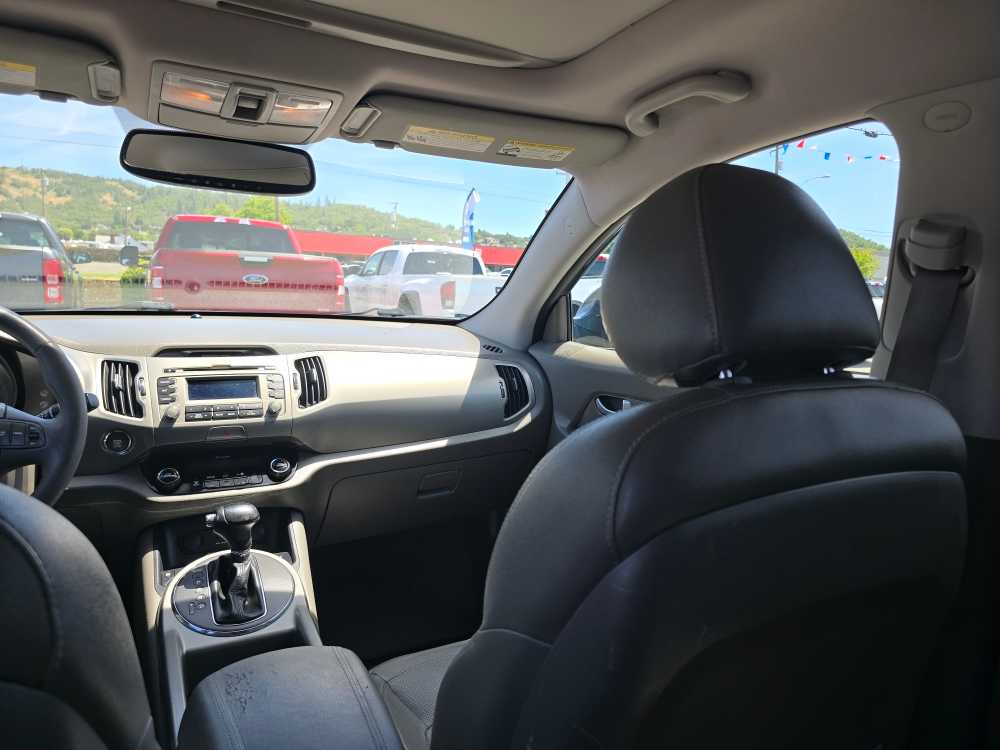 Thumbnail: 2011 Kia Sportage - 15