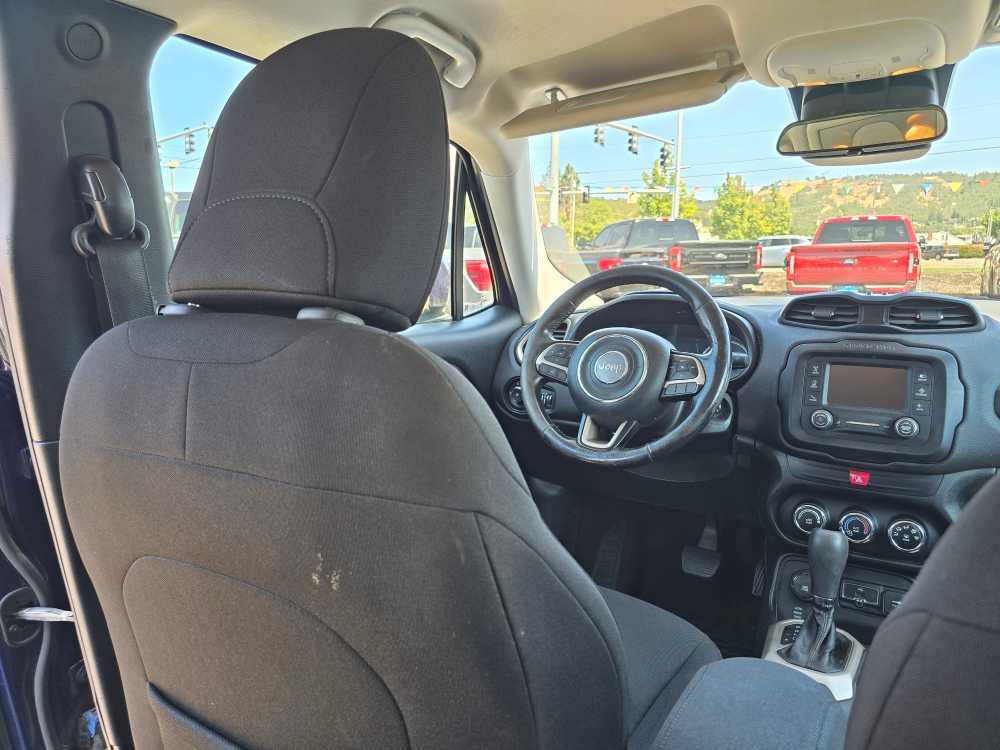 Thumbnail: 2017 Jeep Renegade - 10