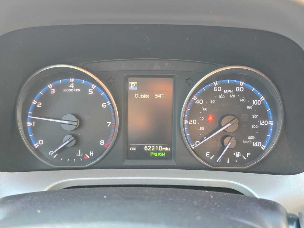 Thumbnail: 2018 Toyota RAV4 - 20