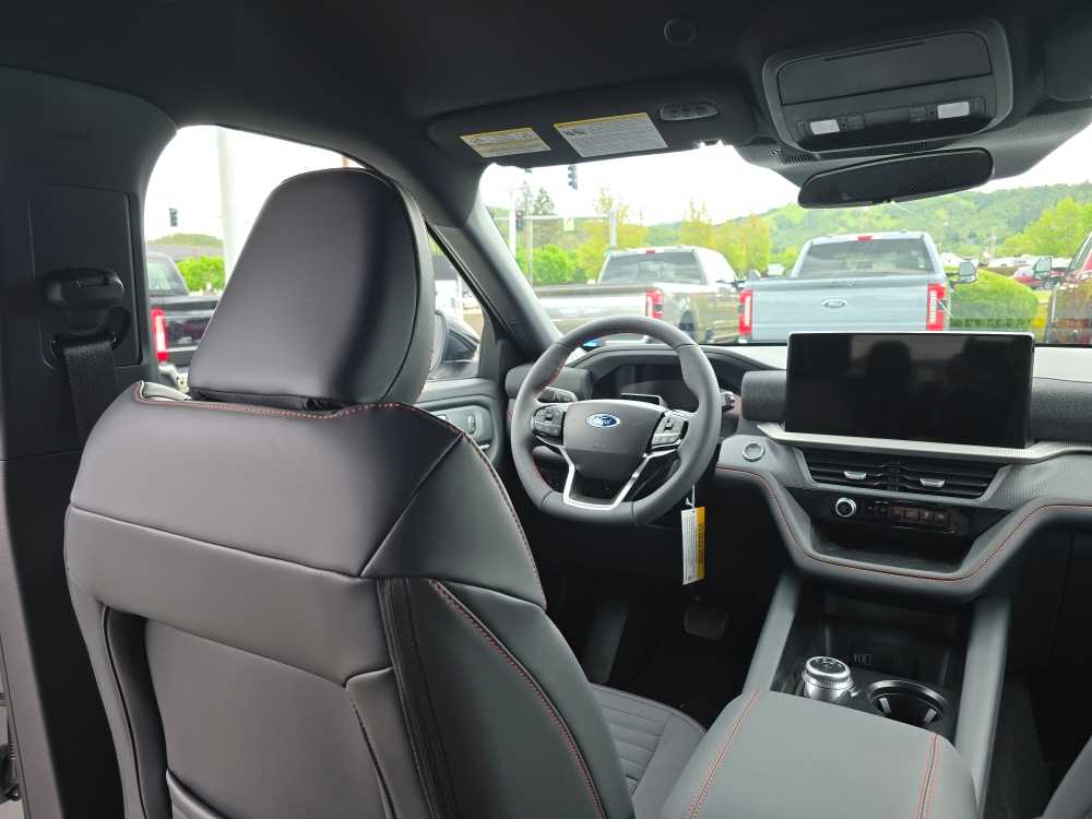 Thumbnail: 2026 Ford Explorer - 10