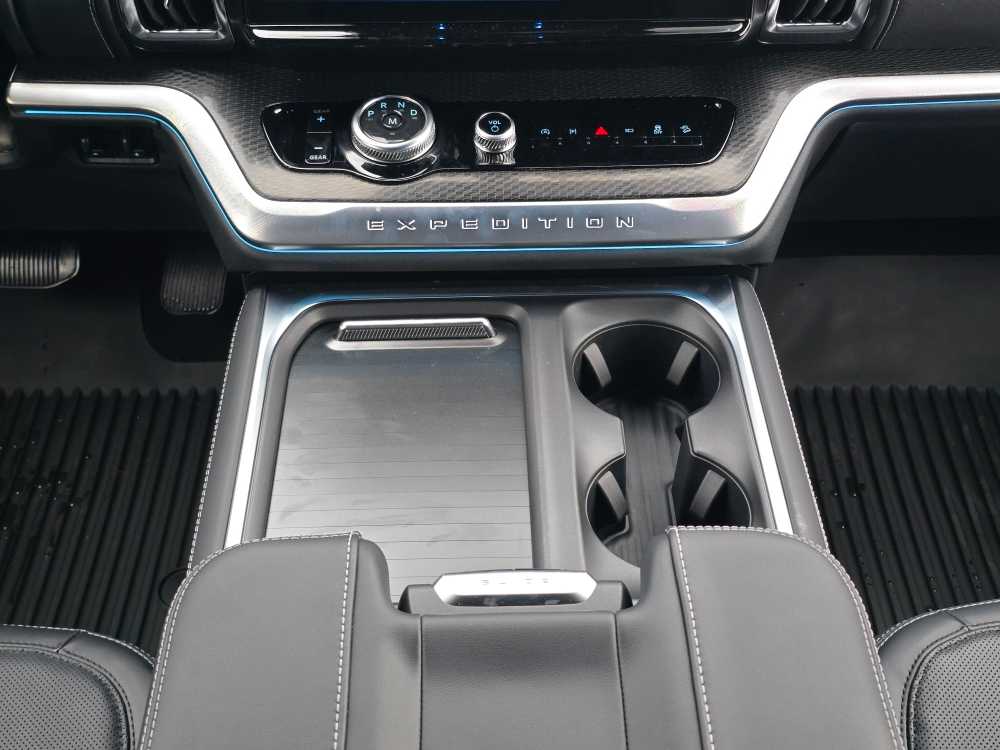 Thumbnail: 2025 Ford Expedition MAX - 13