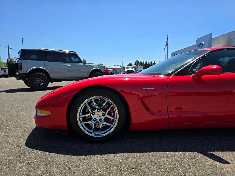 Thumbnail: 2001 Chevrolet Corvette - 18