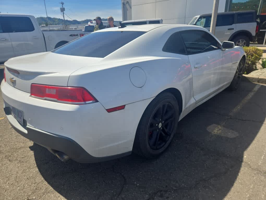 Thumbnail: 2015 Chevrolet Camaro - 3