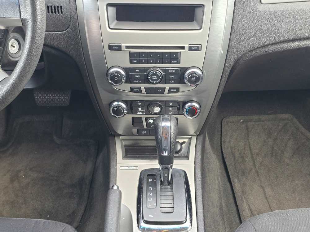 Thumbnail: 2012 Ford Fusion - 14