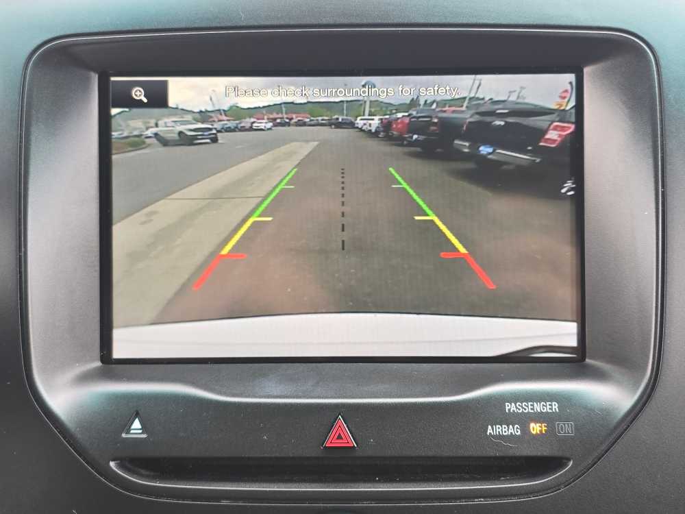 Thumbnail: 2015 Ford Explorer - 20