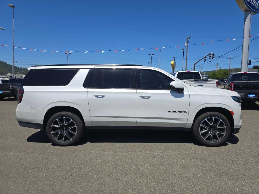 Thumbnail: 2022 Chevrolet Suburban - 6