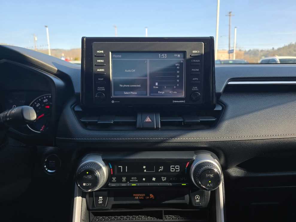 Thumbnail: 2021 Toyota RAV4 - 12