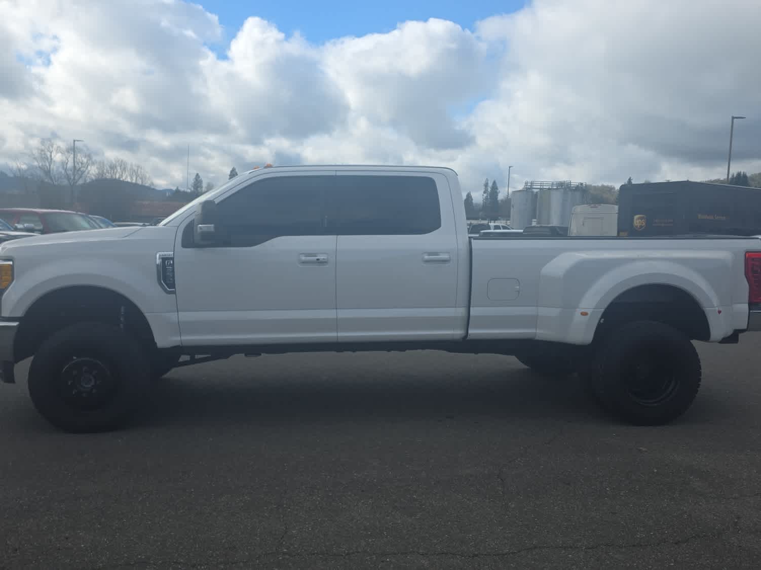 Thumbnail: 2017 Ford F-350 - 3