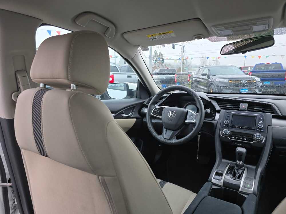 Thumbnail: 2016 Honda Civic - 12