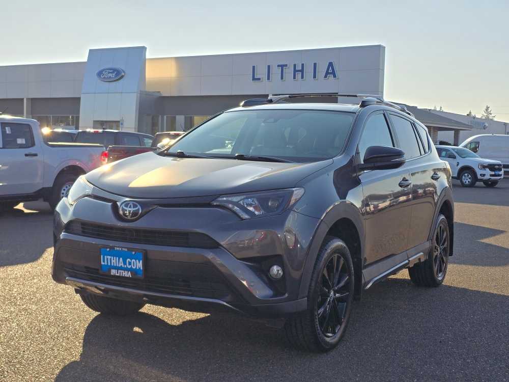Thumbnail: 2018 Toyota RAV4 - 1
