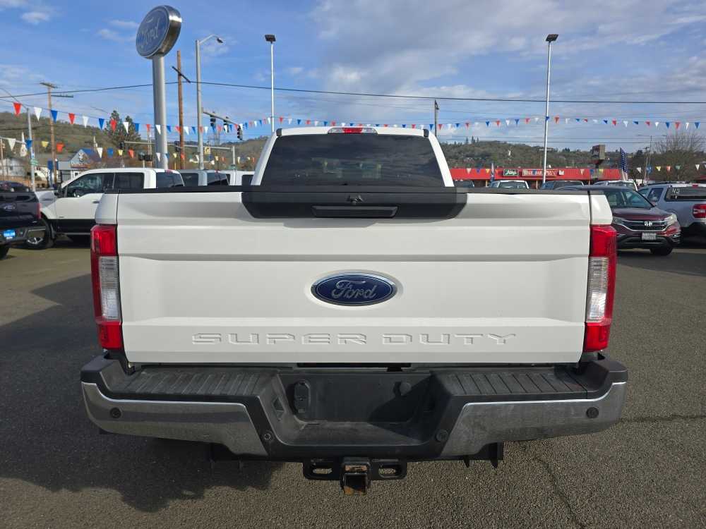 Thumbnail: 2019 Ford F-450 - 4