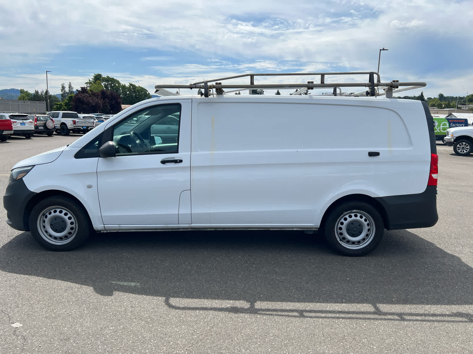Thumbnail: 2019 Mercedes-Benz Metris - 2