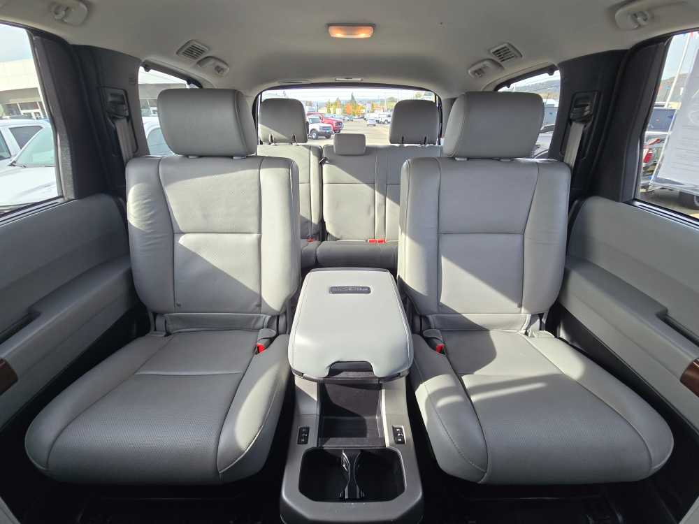 Thumbnail: 2016 Toyota Sequoia - 18