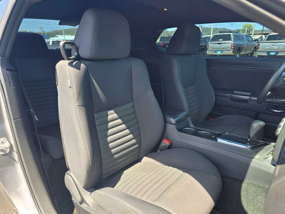 2013 Dodge Challenger SXT 15