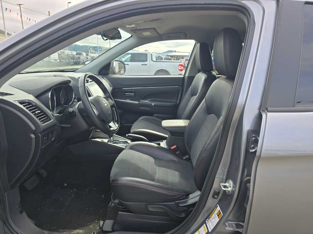 Thumbnail: 2024 Mitsubishi Outlander Sport - 9