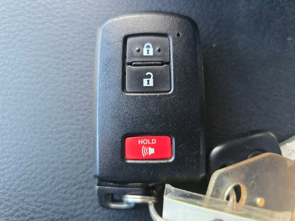 Thumbnail: 2020 Toyota Tacoma - 22