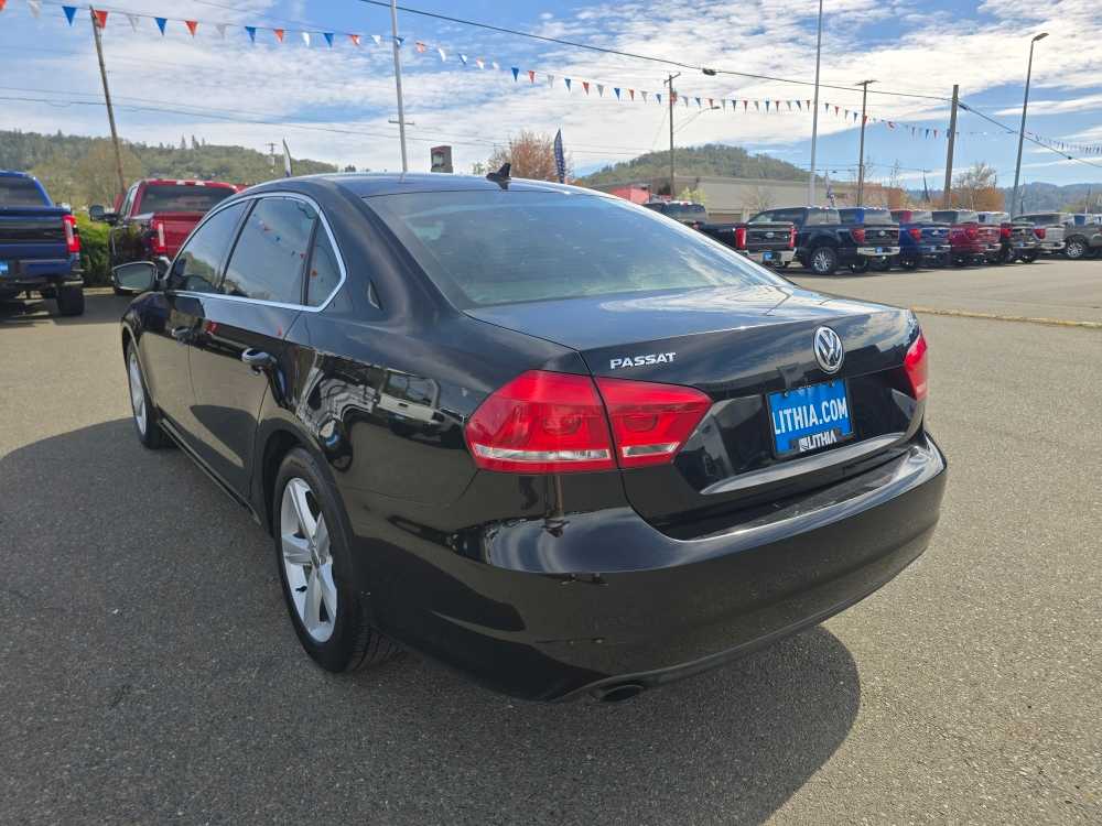 Thumbnail: 2014 Volkswagen Passat - 3