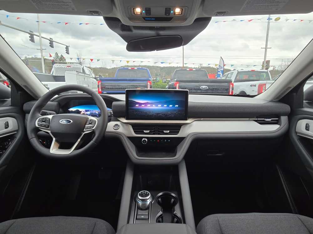 Thumbnail: 2026 Ford Explorer - 15